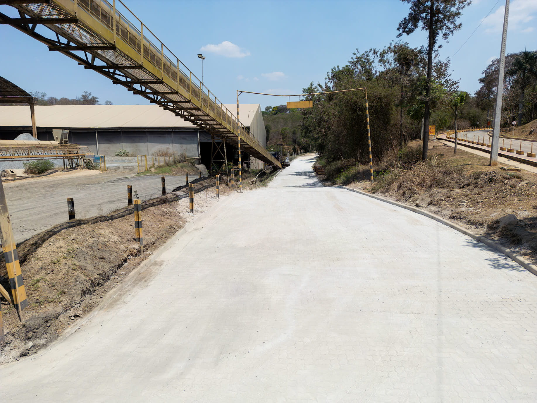 PAVIMENTAÇÃO EM PISO INTERTRAVADO